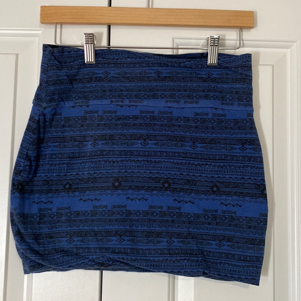 Active Basic Blue Patterned Skirt (Juniors M)